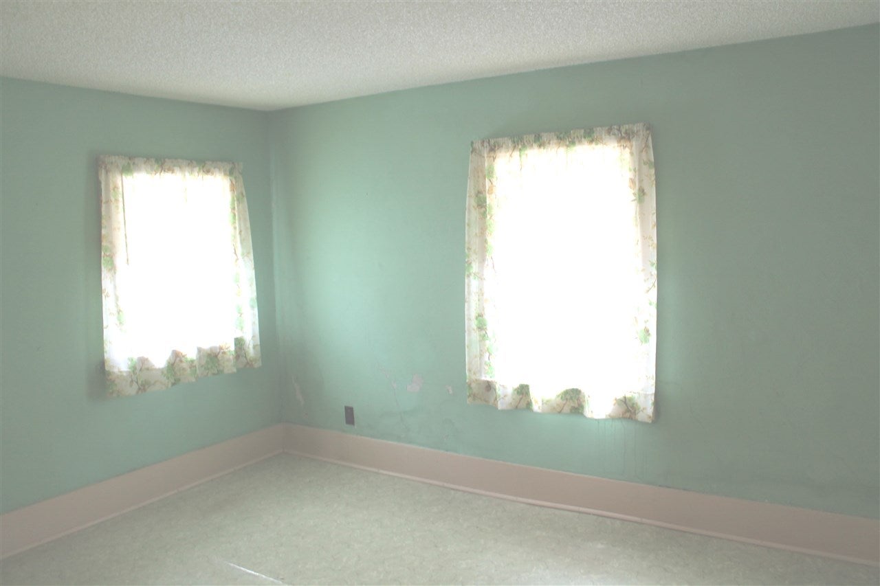 200 South Center Street Lone Tree, IA 52755 - Photo 11 of 16 Gallery Image 11