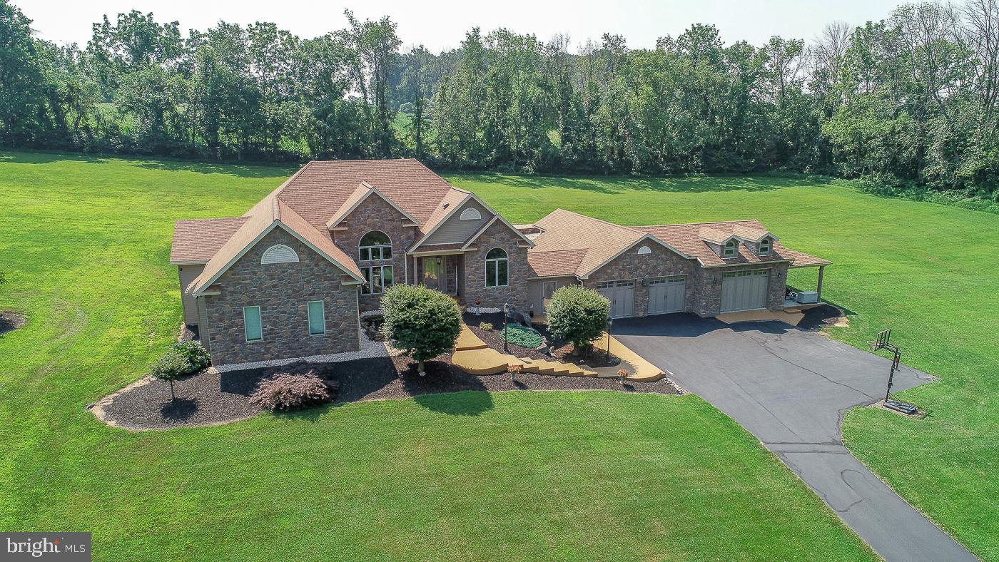 407 Coffeetown Road Easton, PA 18042 - Photo 1 of 40