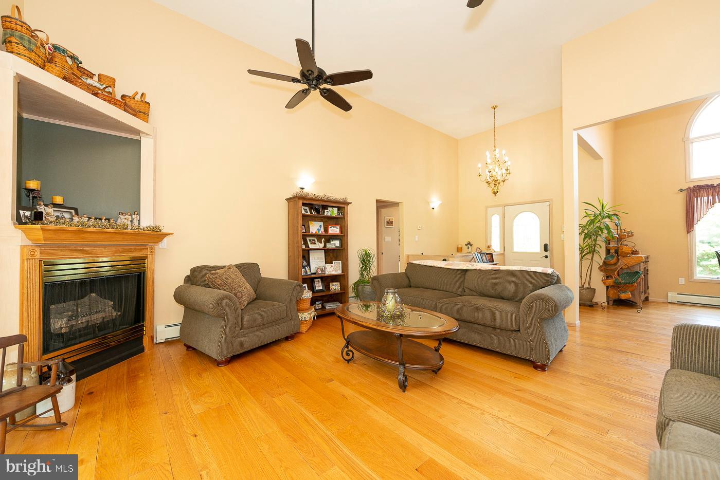 407 Coffeetown Road Easton, PA 18042 - Photo 3 of 40