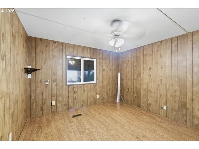 $310,000 | 810 Acadia Avenue, Garibaldi, OR 97118