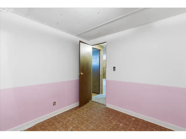 $310,000 | 810 Acadia Avenue, Garibaldi, OR 97118