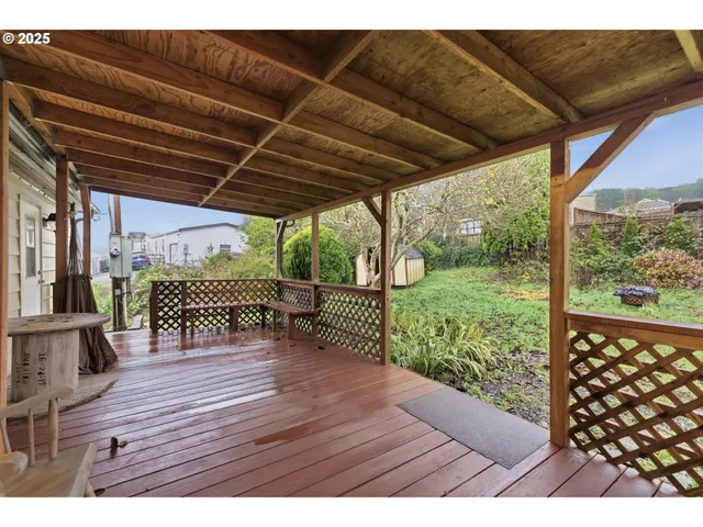 $310,000 | 810 Acadia Avenue, Garibaldi, OR 97118