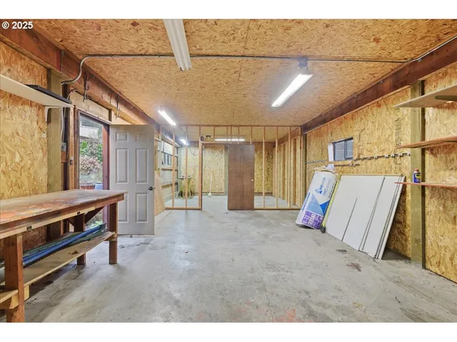 $310,000 | 810 Acadia Avenue, Garibaldi, OR 97118