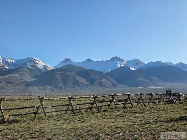 $295,000 | 5594 Fish Hatchery Road, Mackay, ID 83251