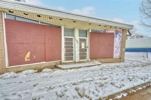 $185,000 | 1100 Lyell Avenue, Rochester, NY 14606