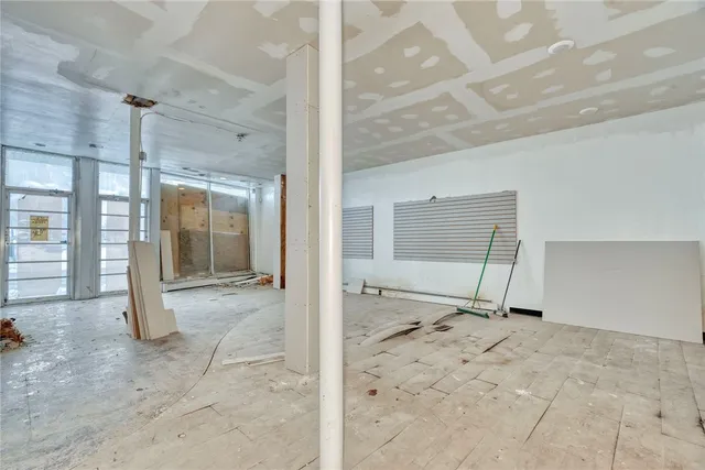 $185,000 | 1100 Lyell Avenue, Rochester, NY 14606