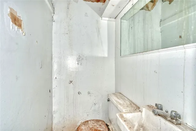 $185,000 | 1100 Lyell Avenue, Rochester, NY 14606