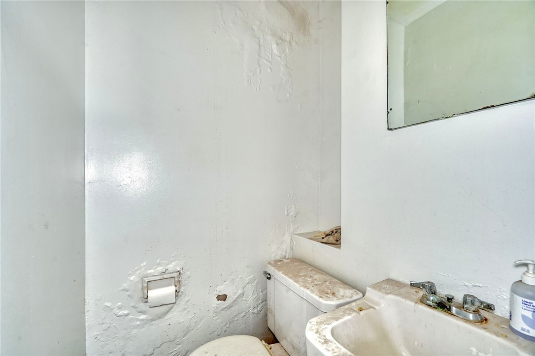 1100 Lyell Avenue Rochester, NY 14606 - Photo 38 of 48 Retail space bathroom