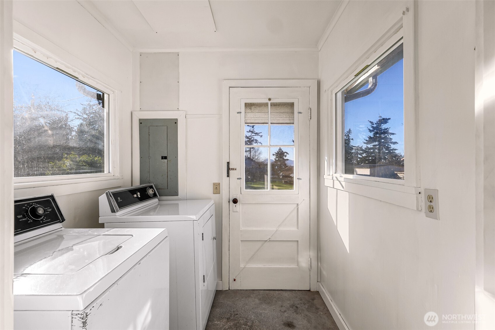 12707 Josh Wilson Road Mount Vernon, WA 98273 - Photo 11 of 25 Gallery Image 11
