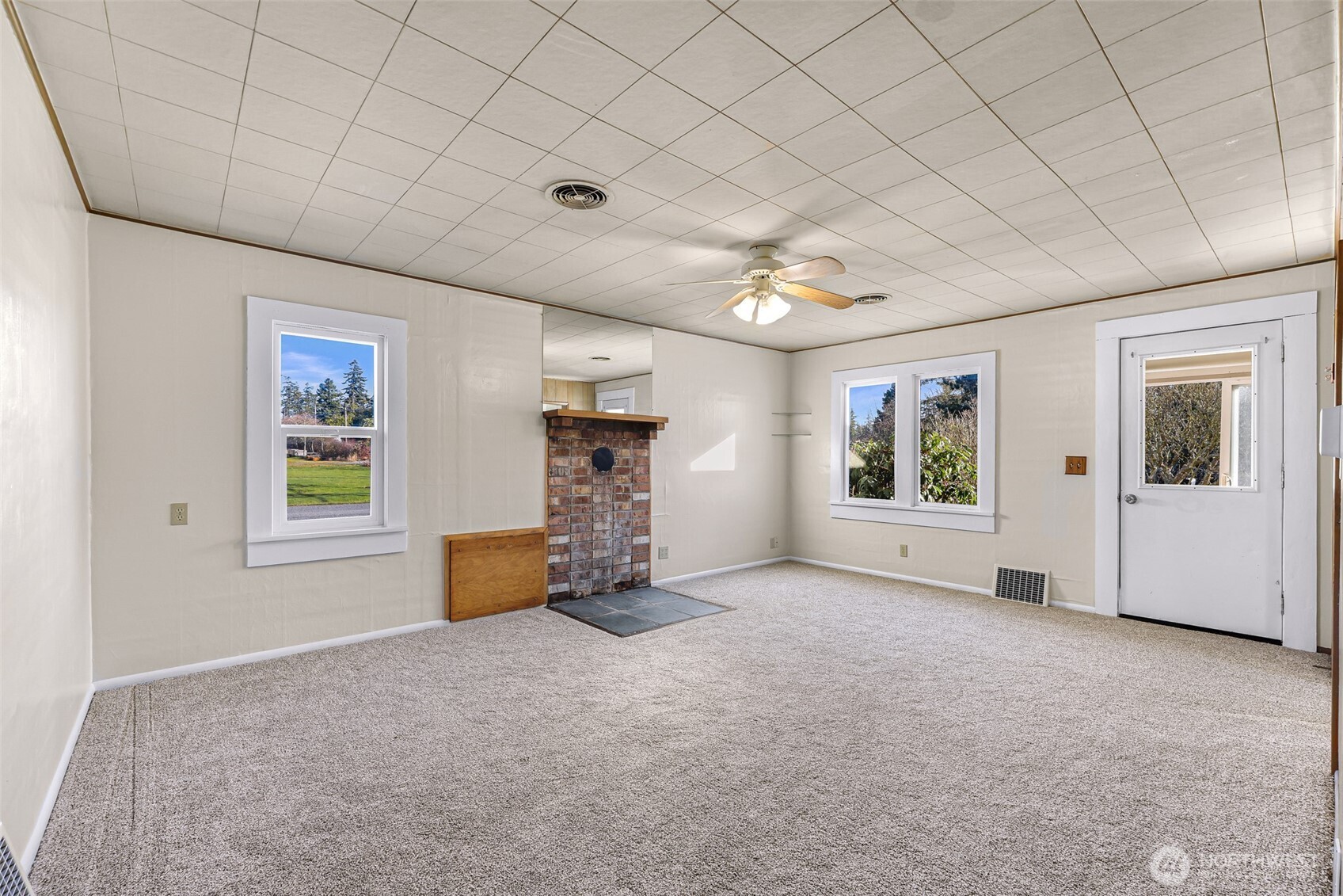 12707 Josh Wilson Road Mount Vernon, WA 98273 - Photo 8 of 25 Gallery Image 8