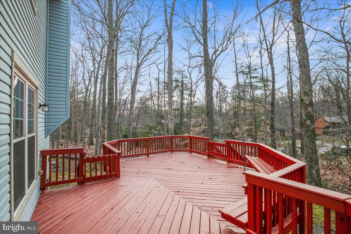 7952 Gambrill Court Springfield, VA 22153 - Photo 30 of 35 Two teired deck