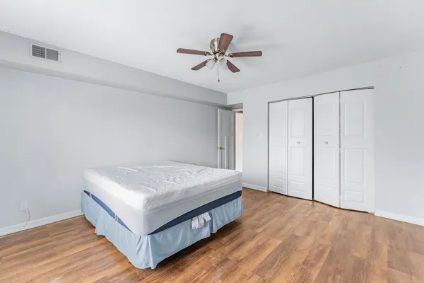 $1,650 | 1115 Elizabeth Court, Unit 6, Crest Hill, IL 60403