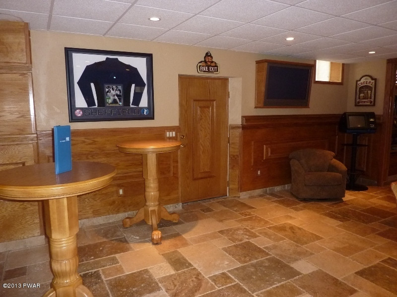 201 Maple Ridge Drive Hawley, PA 18428 - Photo 26 of 52