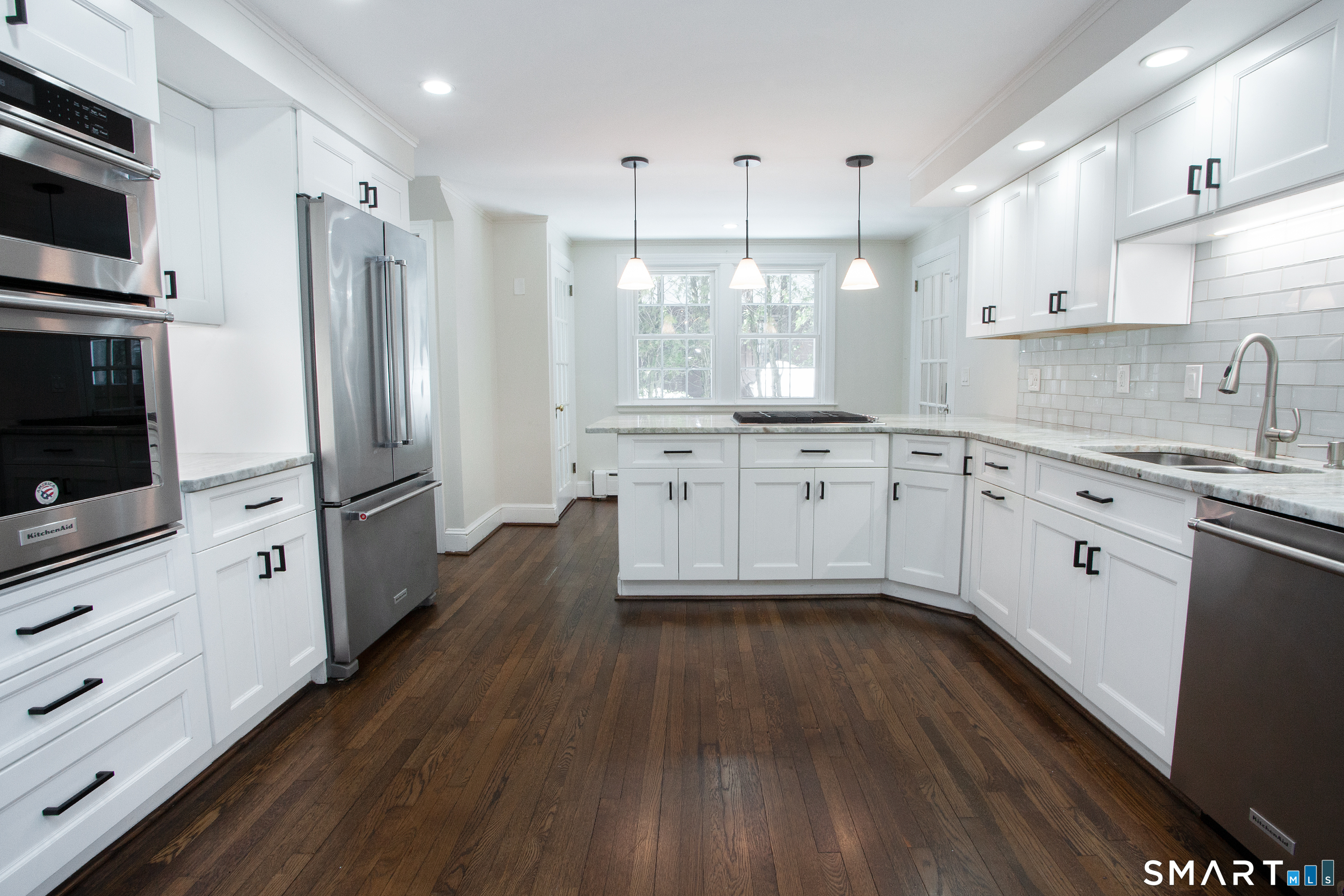 30 Sedgwick Road West Hartford, CT 06107 - Photo 10 of 40