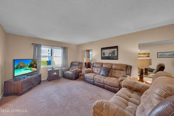 $340,000 | 2 Mariner Avenue, Brick, NJ 08723