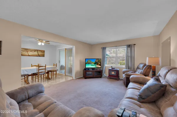 $340,000 | 2 Mariner Avenue, Brick, NJ 08723