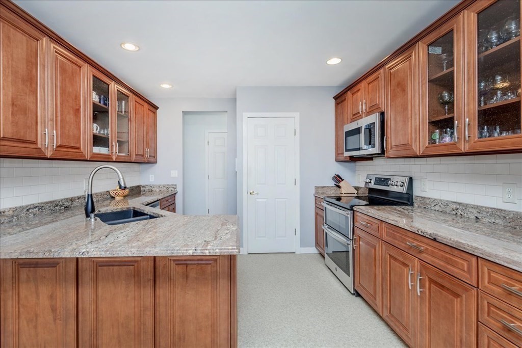 28 Mooney Road Salem, MA 01970 - Photo 14 of 40 Gallery Image 14