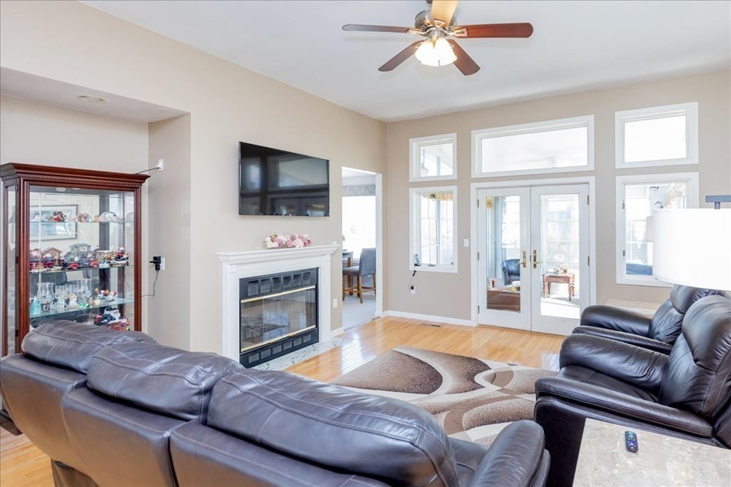 28 Mooney Road Salem, MA 01970 - Photo 9 of 40 Gallery Image 9