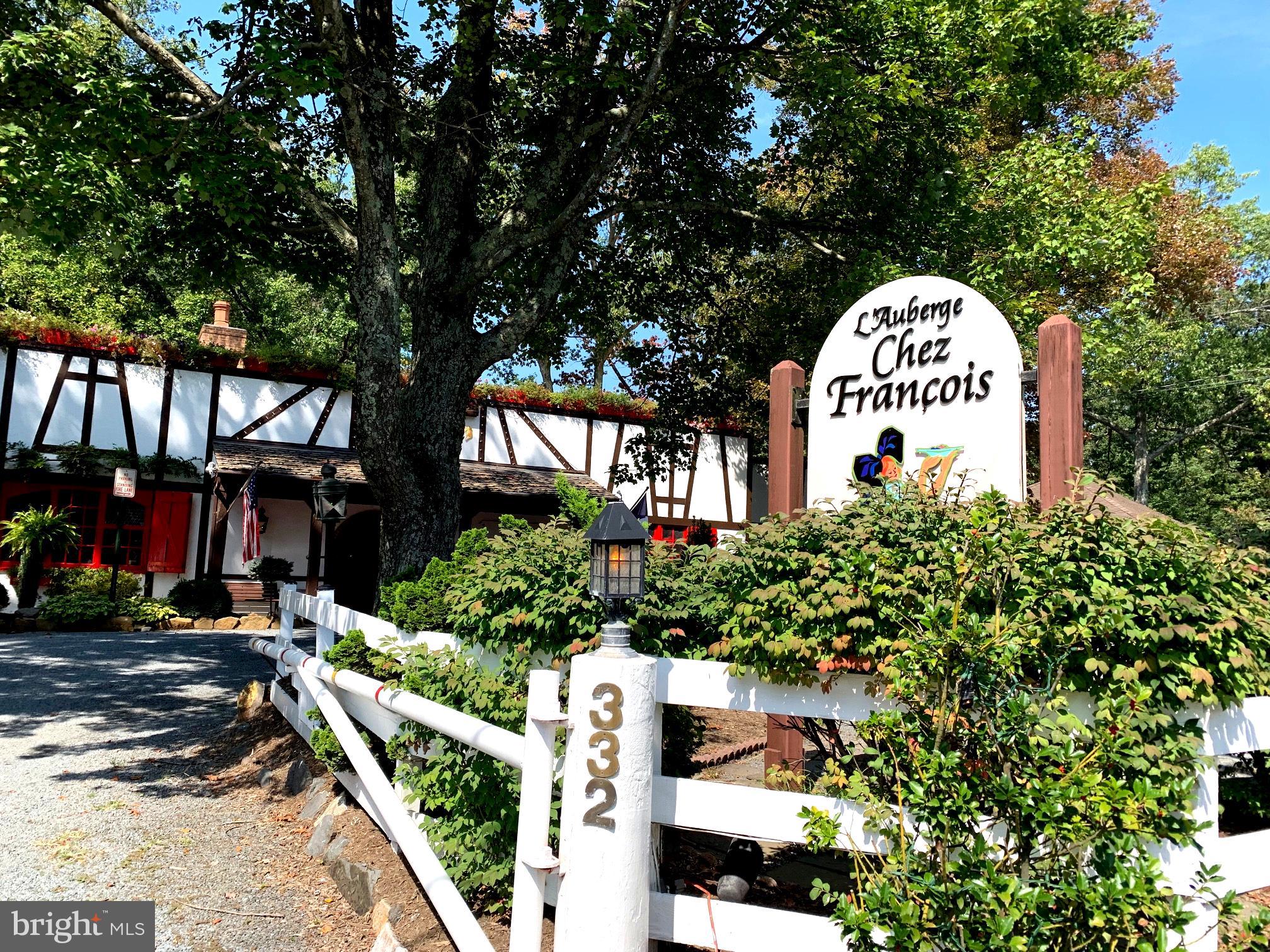 7 Jefferson Run Road Great Falls, VA 22066 - Photo 30 of 34 Don't forget to stop in for lunch or dinner!