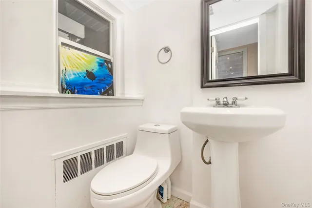 $925,000 | 2758 Mayfield Place, North Bellmore, NY 11710