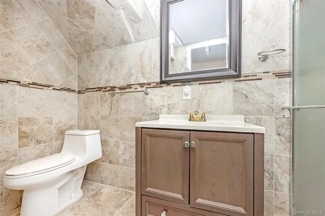 $925,000 | 2758 Mayfield Place, North Bellmore, NY 11710