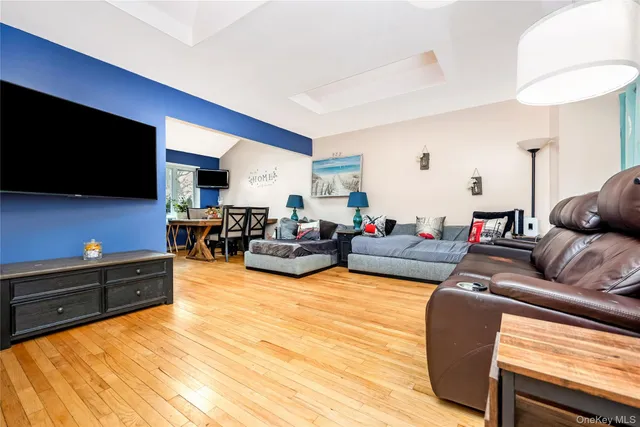 $925,000 | 2758 Mayfield Place, North Bellmore, NY 11710