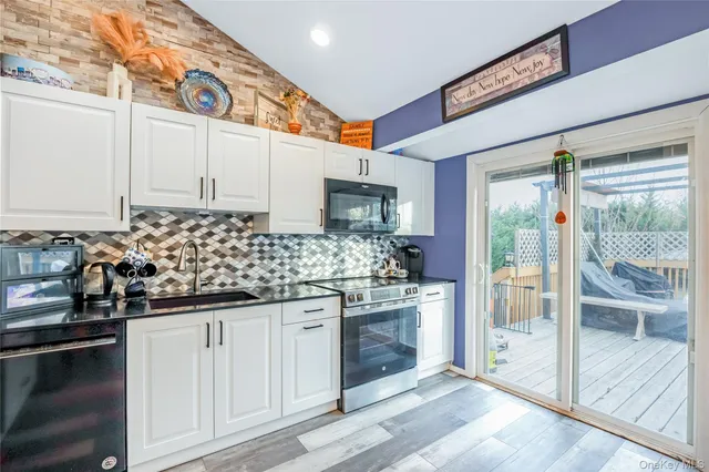 $925,000 | 2758 Mayfield Place, North Bellmore, NY 11710