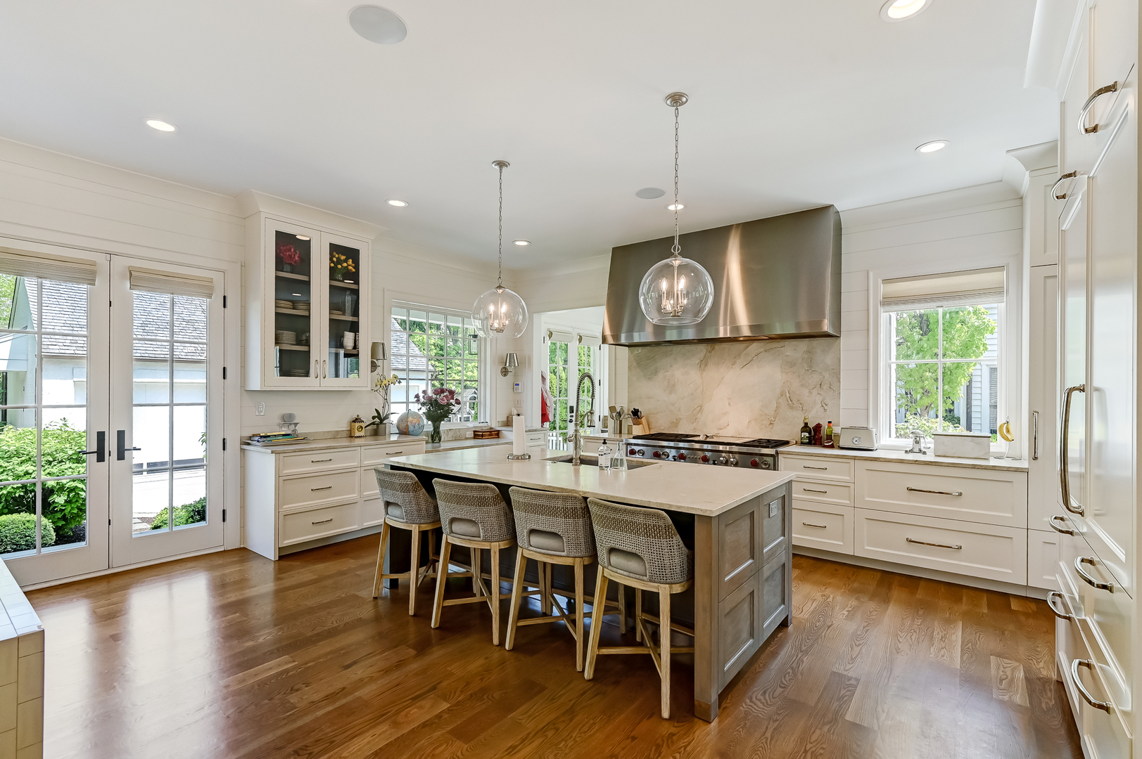 121 East 4th Street Hinsdale, IL 60521 - Photo 14 of 60