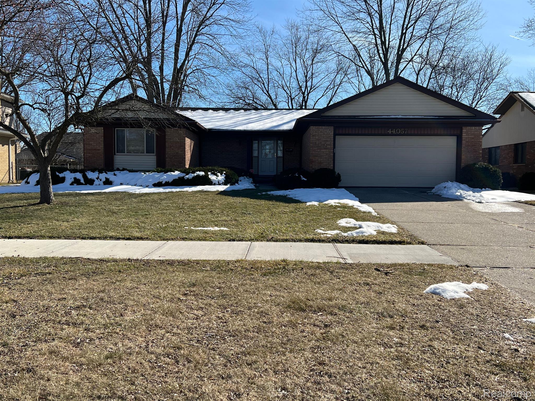 44057 Hanford Road Canton, MI 48187 - Photo 2 of 32 Gallery Image 2