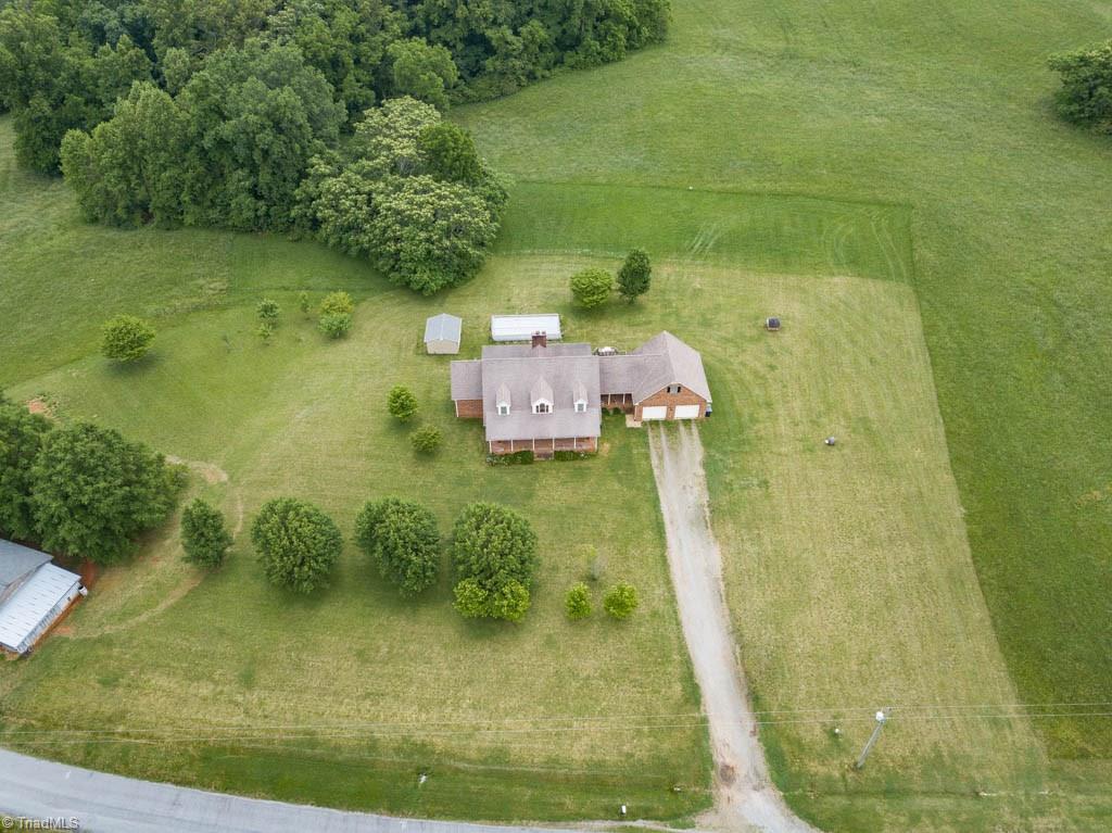 2913 Spann Road Hamptonville, NC 27020 - Photo 3 of 29 Gallery Image 3