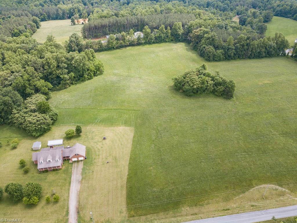 2913 Spann Road Hamptonville, NC 27020 - Photo 4 of 29 Gallery Image 4