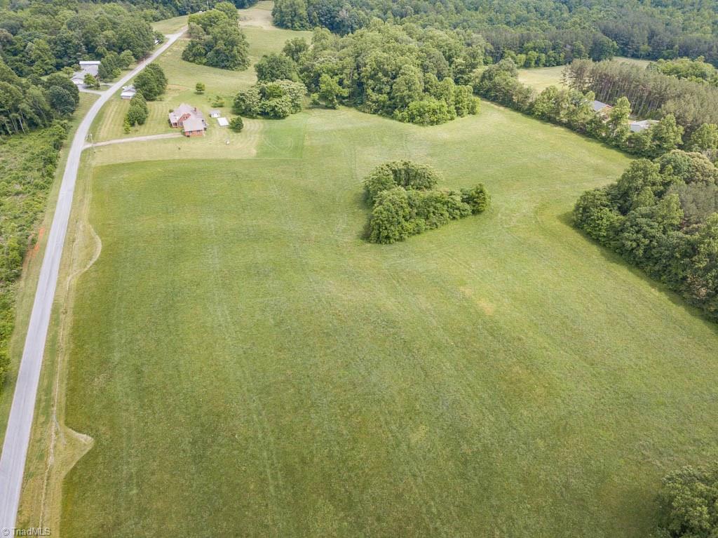 2913 Spann Road Hamptonville, NC 27020 - Photo 7 of 29 Gallery Image 7
