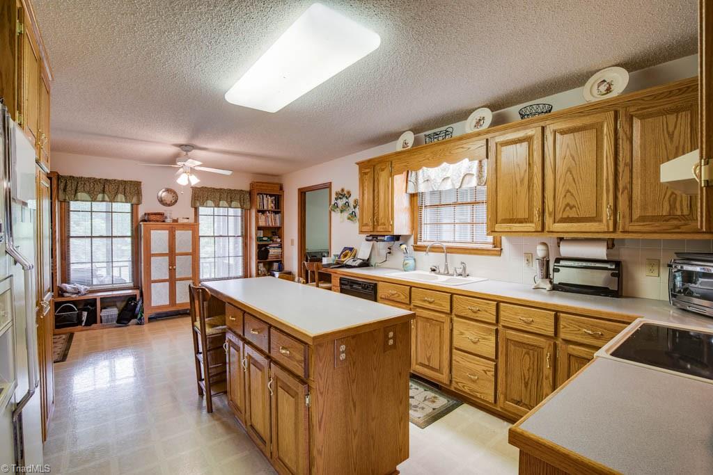 2913 Spann Road Hamptonville, NC 27020 - Photo 8 of 29 Gallery Image 8