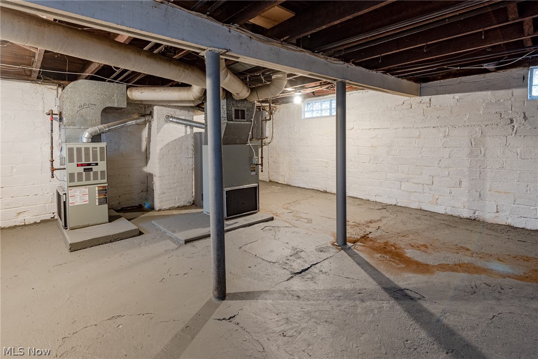1412 Sheffield Road Cleveland, OH 44121 - Photo 33 of 35 Gallery Image 33