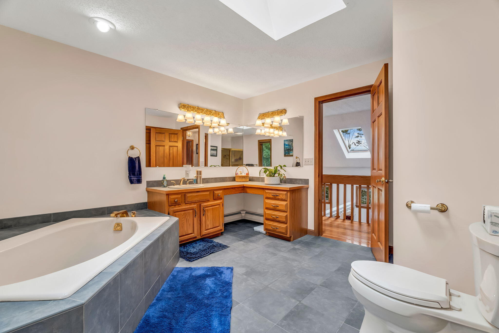 443 Main Road North Hampden, ME 04444 - Photo 38 of 63 Large full bath/soaking tub