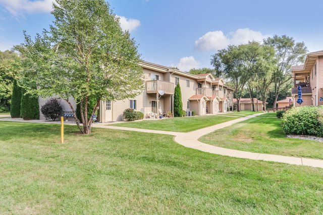 219 Franklin Street, Unit J, Delavan, WI 53115