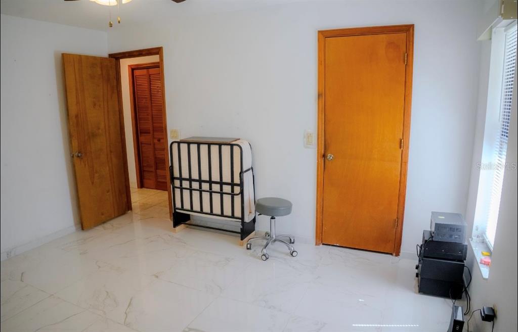 4150 South Apopka Avenue Inverness, FL 34452 - Photo 52 of 84 an empty room with windows