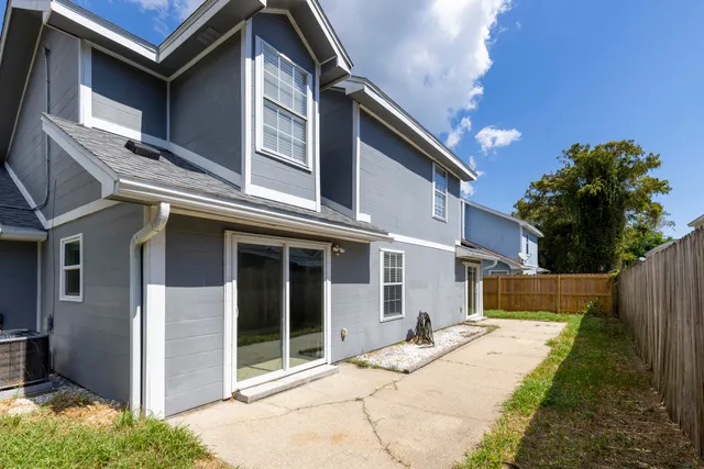 $399,000 | 422 Village Court Northwest, Fort Walton Beach, FL 32548