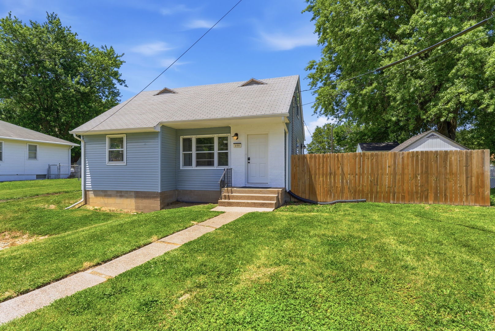 698 Hillcrest Road Milan, IL 61264 - Photo 2 of 19