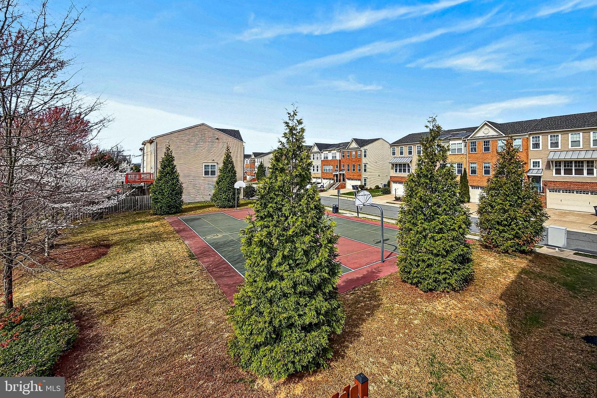43473 Hopestone Terrace Chantilly, VA 20152 - Photo 42 of 49 a view of a city