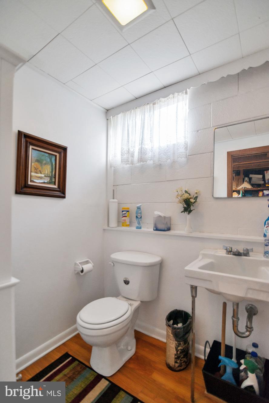 108 Woodwind Road Catonsville, MD 21228 - Photo 15 of 56