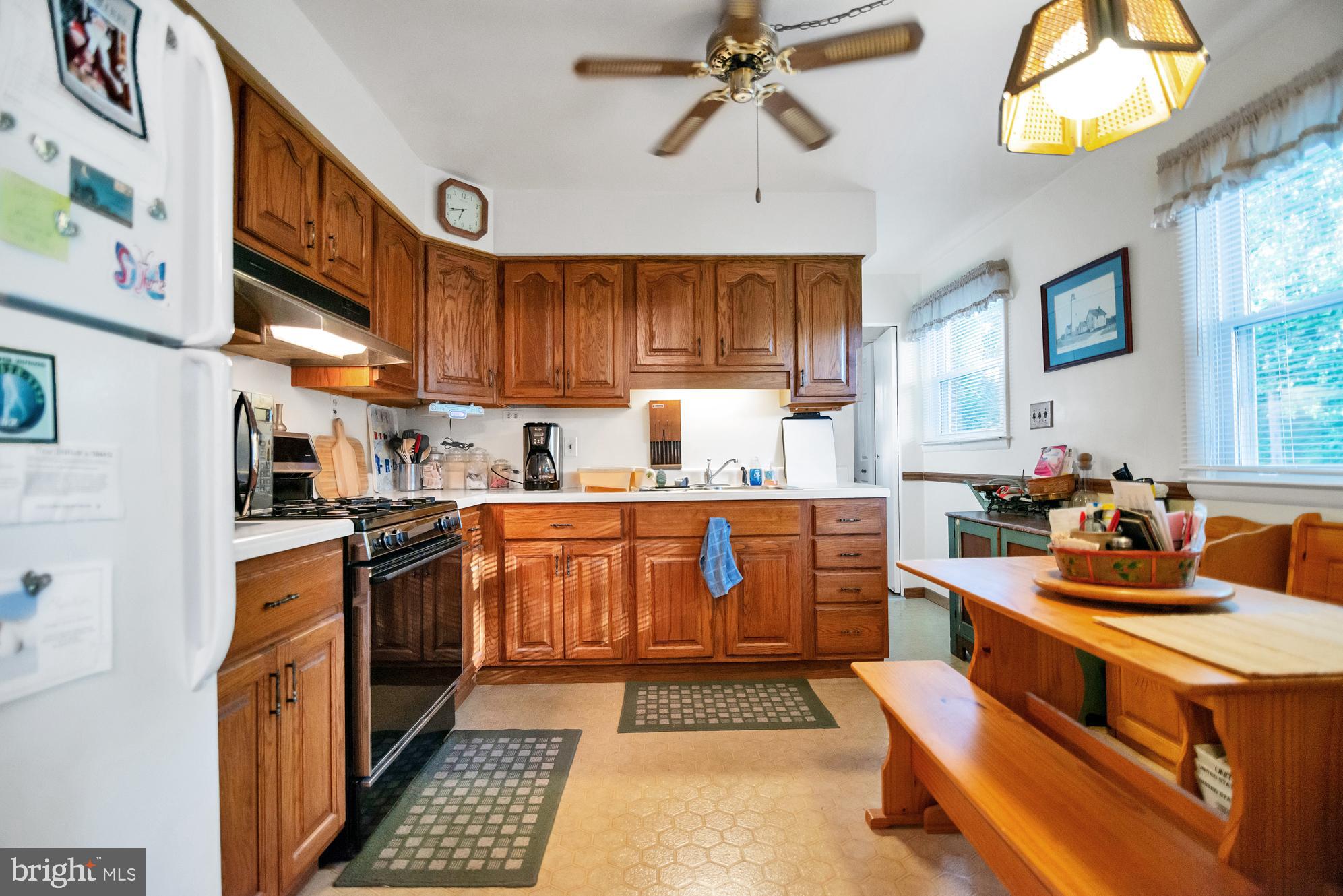 108 Woodwind Road Catonsville, MD 21228 - Photo 19 of 56