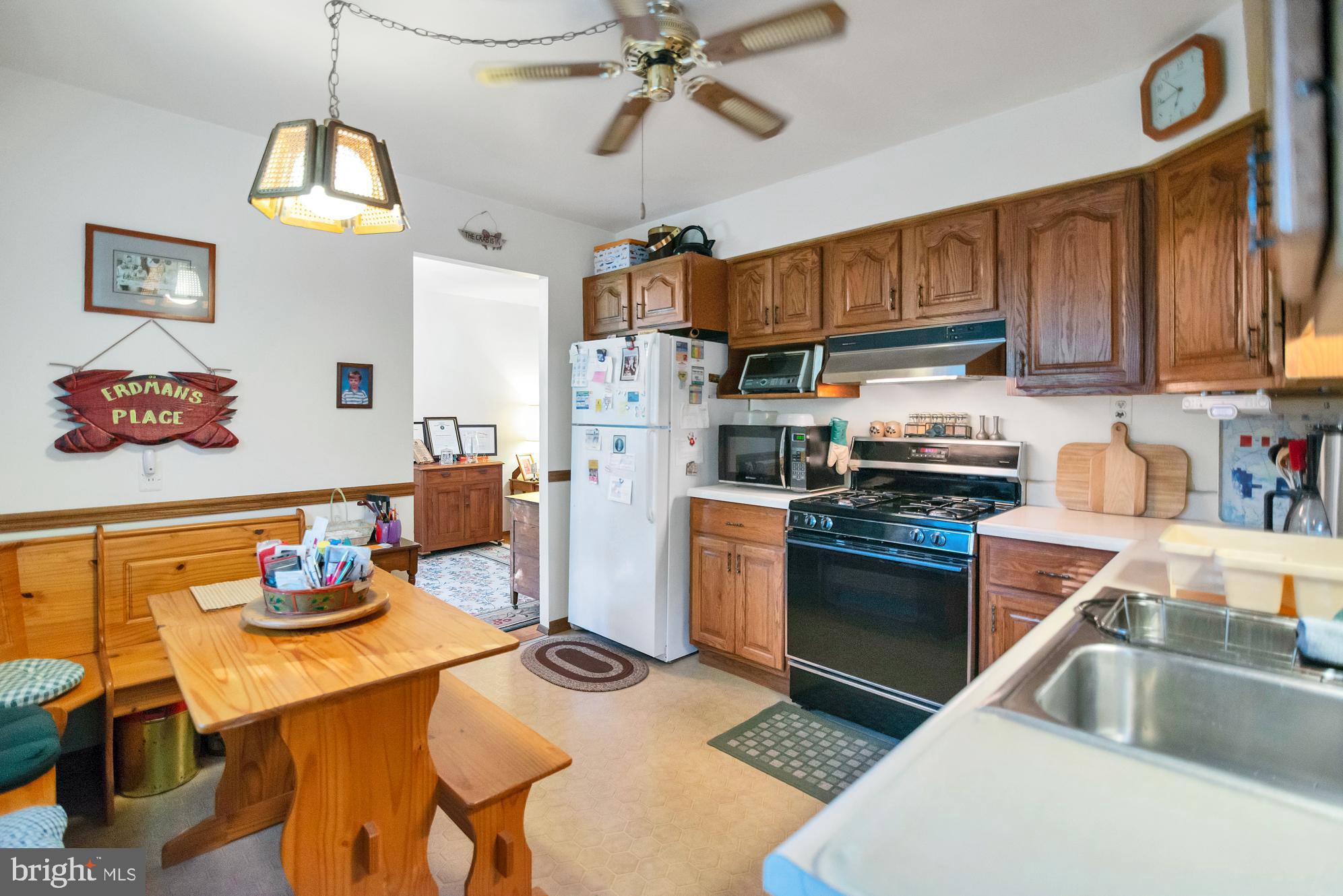 108 Woodwind Road Catonsville, MD 21228 - Photo 20 of 56