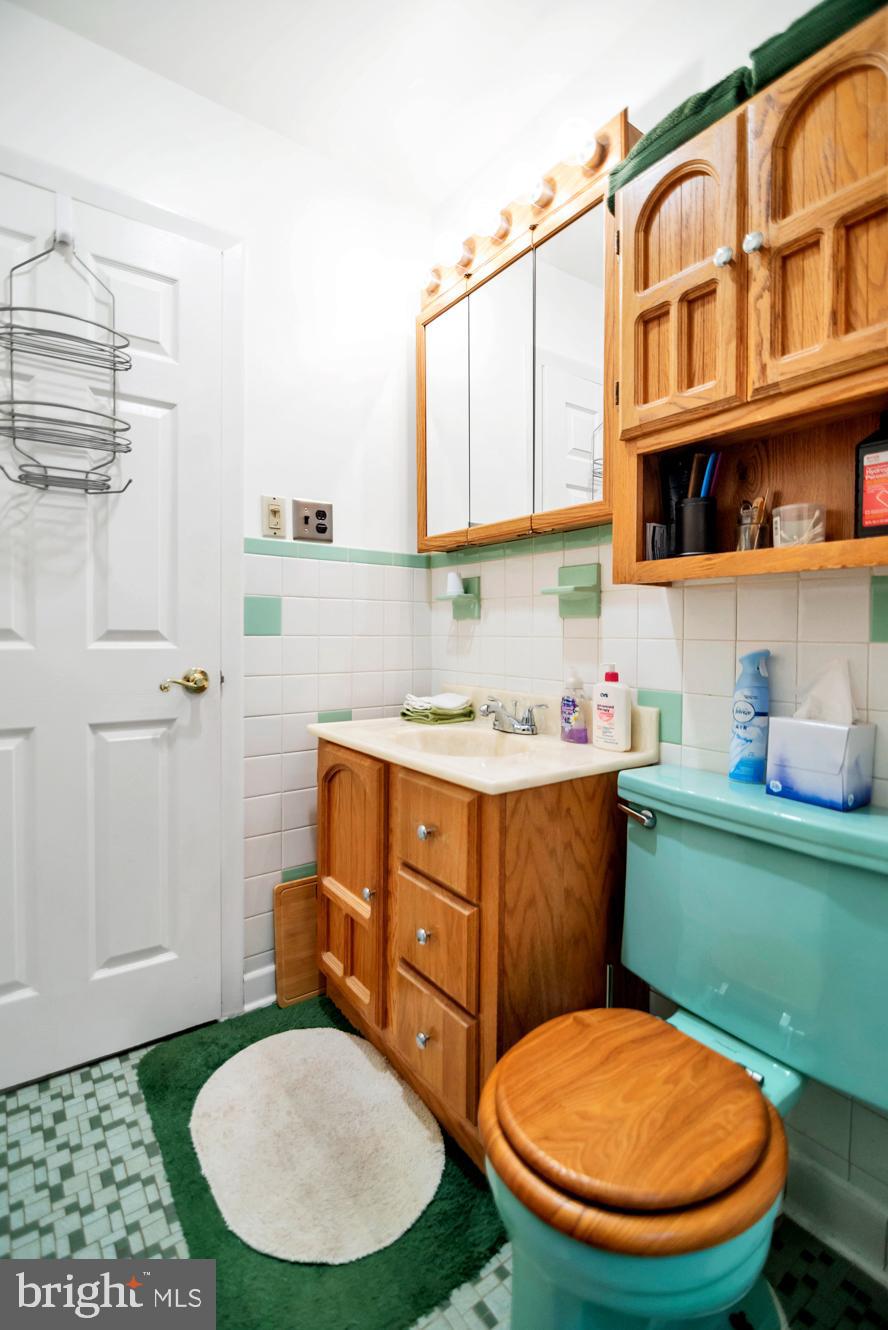 108 Woodwind Road Catonsville, MD 21228 - Photo 28 of 56