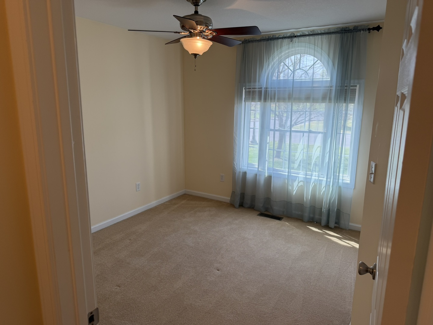 2 Dove Lane Metropolis, IL 62960 - Photo 24 of 35 an empty room with windows and entrance