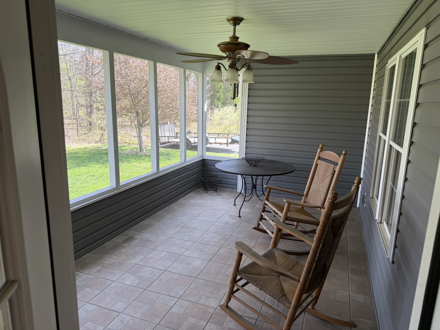 2 Dove Lane Metropolis, IL 62960 - Photo 29 of 35 a view of two chairs in a balcony