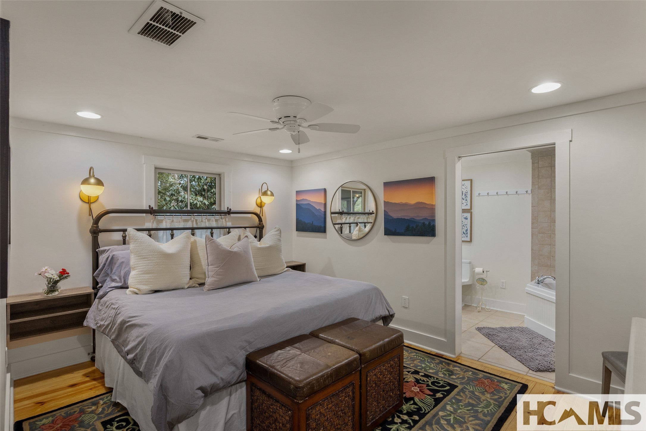 464 Franklin Road Highlands, NC 28741 - Photo 6 of 47 Owners' bedroom