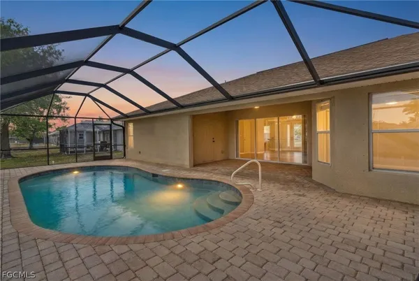 $2,690 | 815 Southwest 11th Avenue, Cape Coral, FL 33991