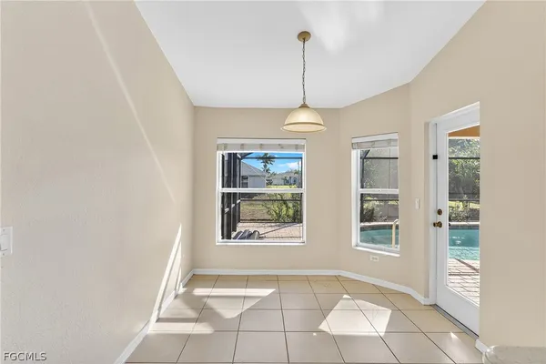 $2,690 | 815 Southwest 11th Avenue, Cape Coral, FL 33991