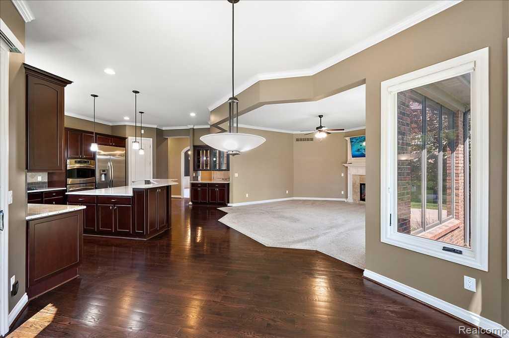 2885 Ambleside Court Rochester, MI 48306 - Photo 22 of 48